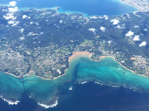 沖縄　航空写真　サンゴ礁