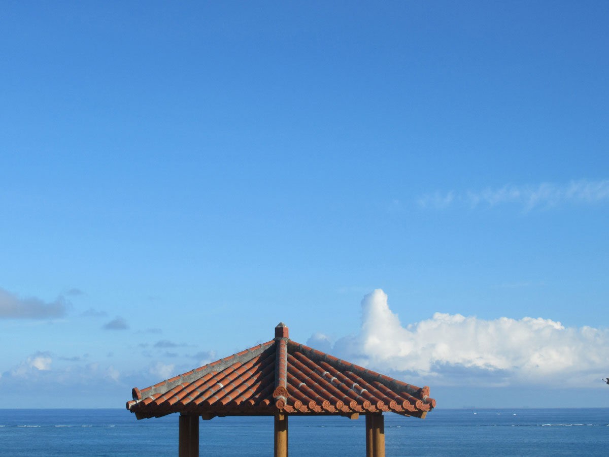 知念岬公園の沖縄の家の瓦の画像